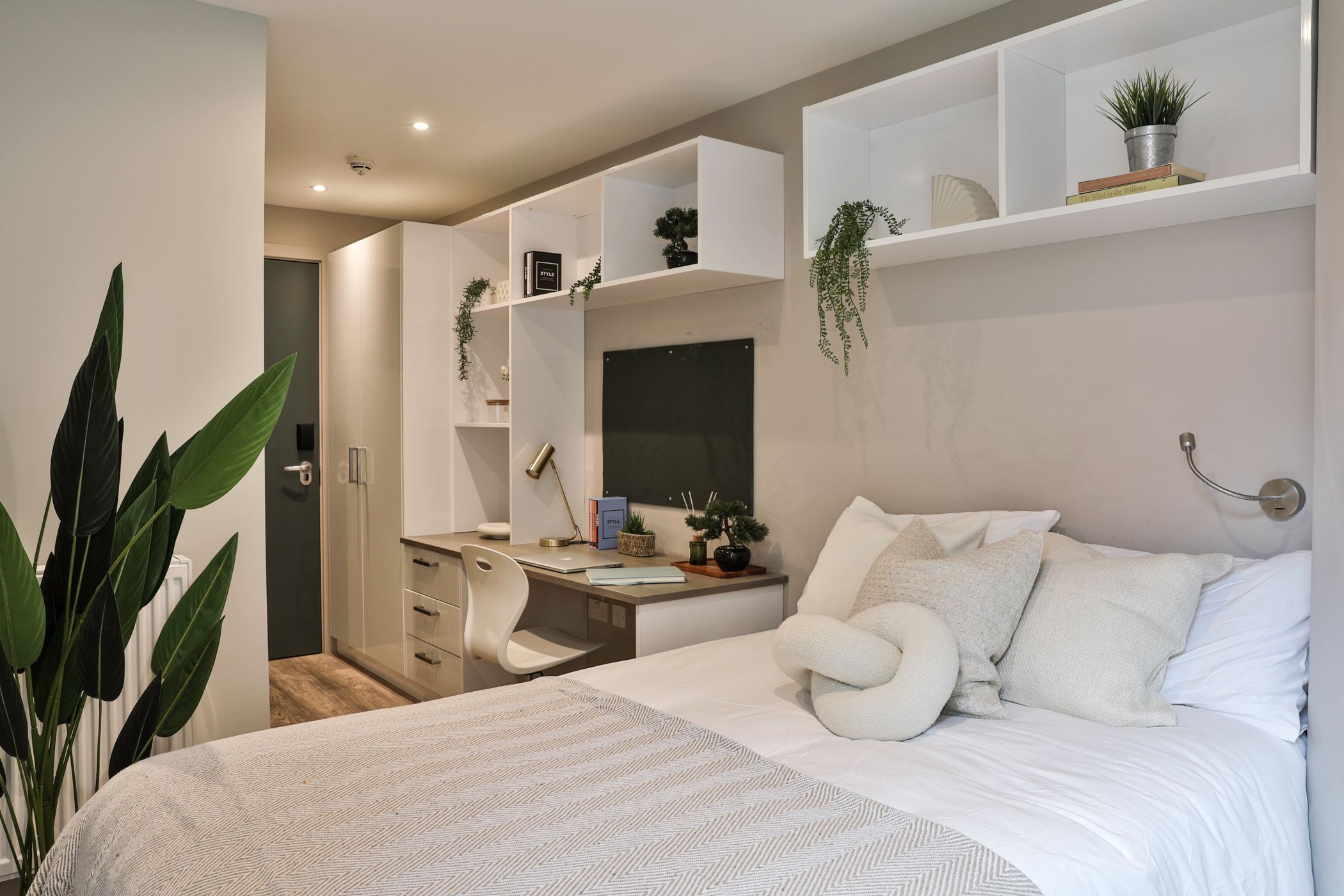 Student Accommodation In Edinburgh: What You Need To Know