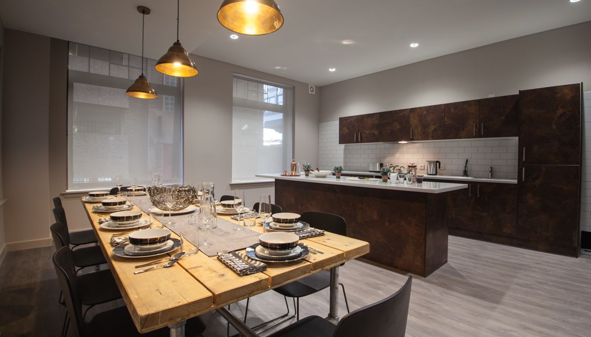 Student in Glasgow Hello Student