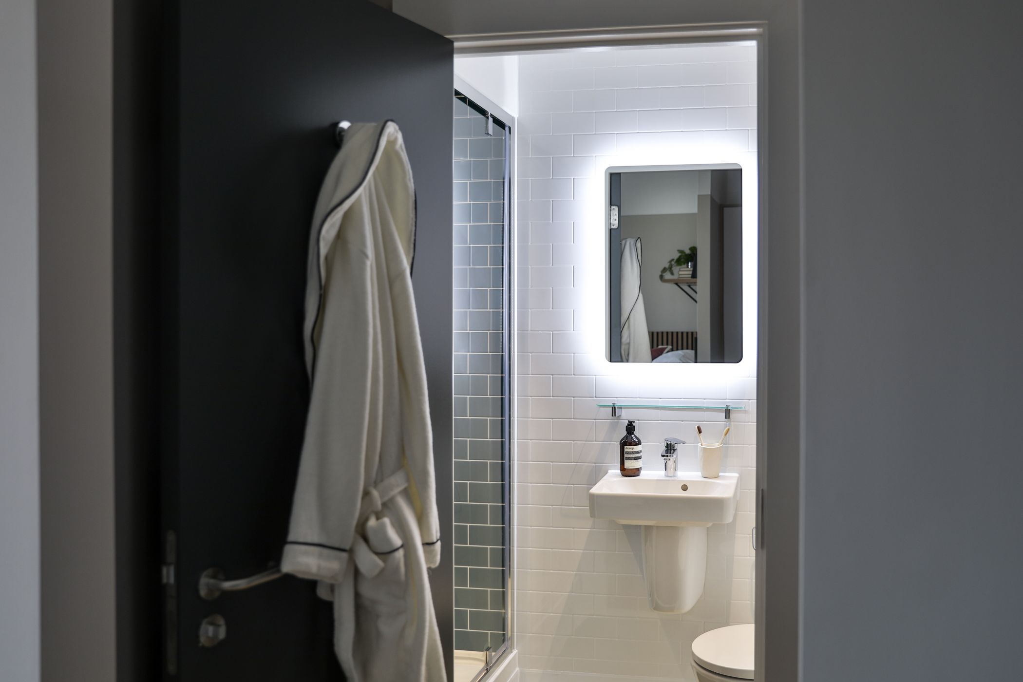 En-Suite-12-of-18.jpg