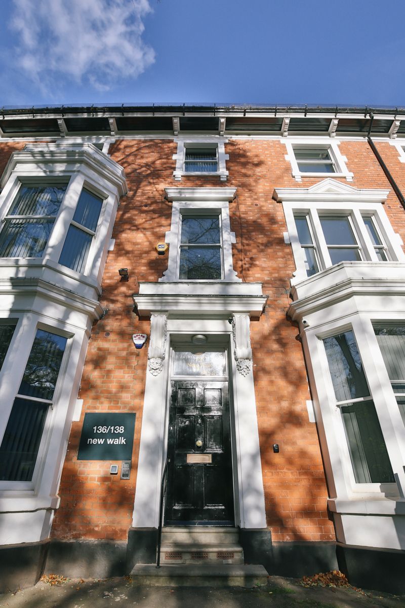 Exterior-136-New-Walk-19-of-21.jpg