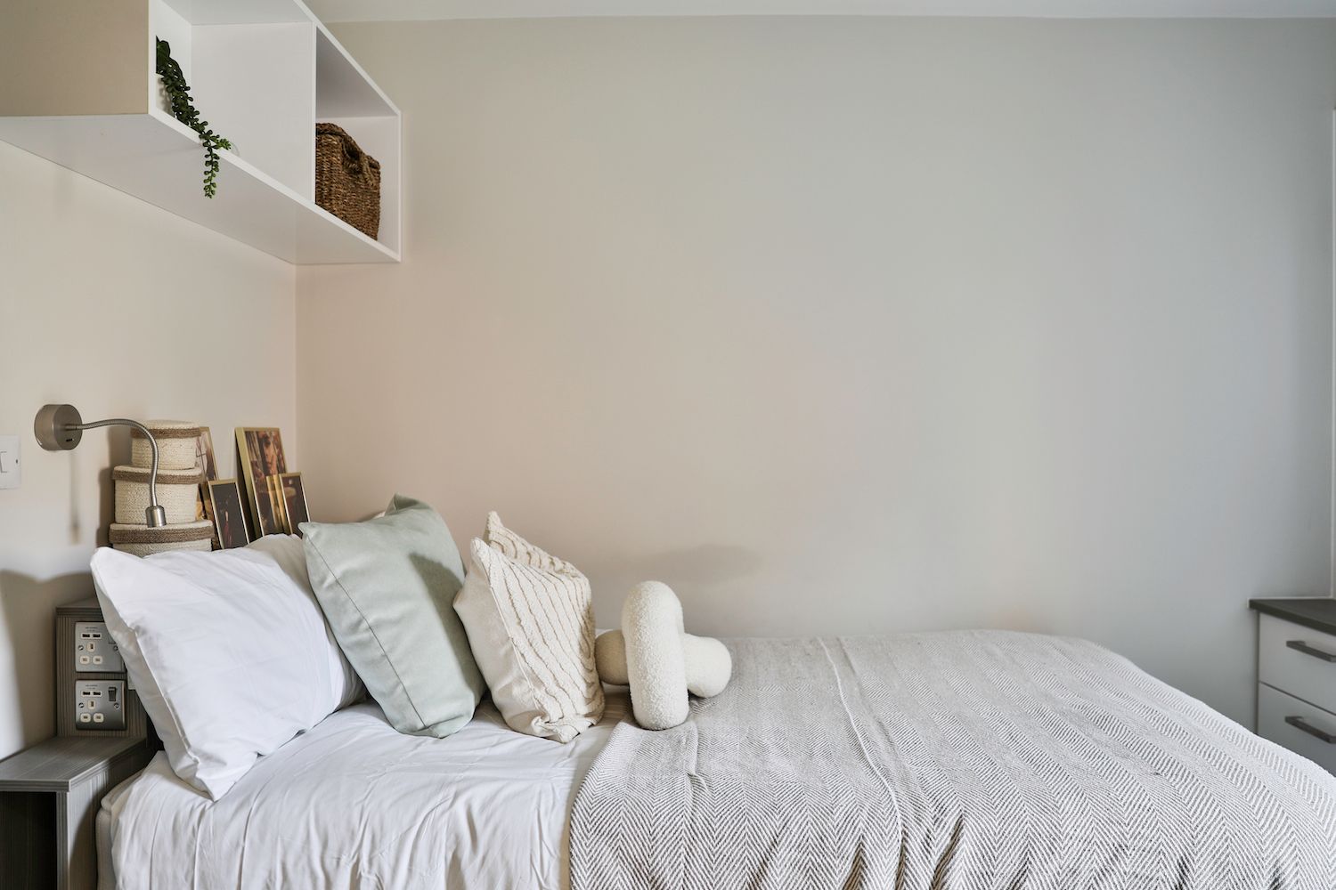 trippet-lane-Apartment-Bedroom-8-of-19-1.jpg