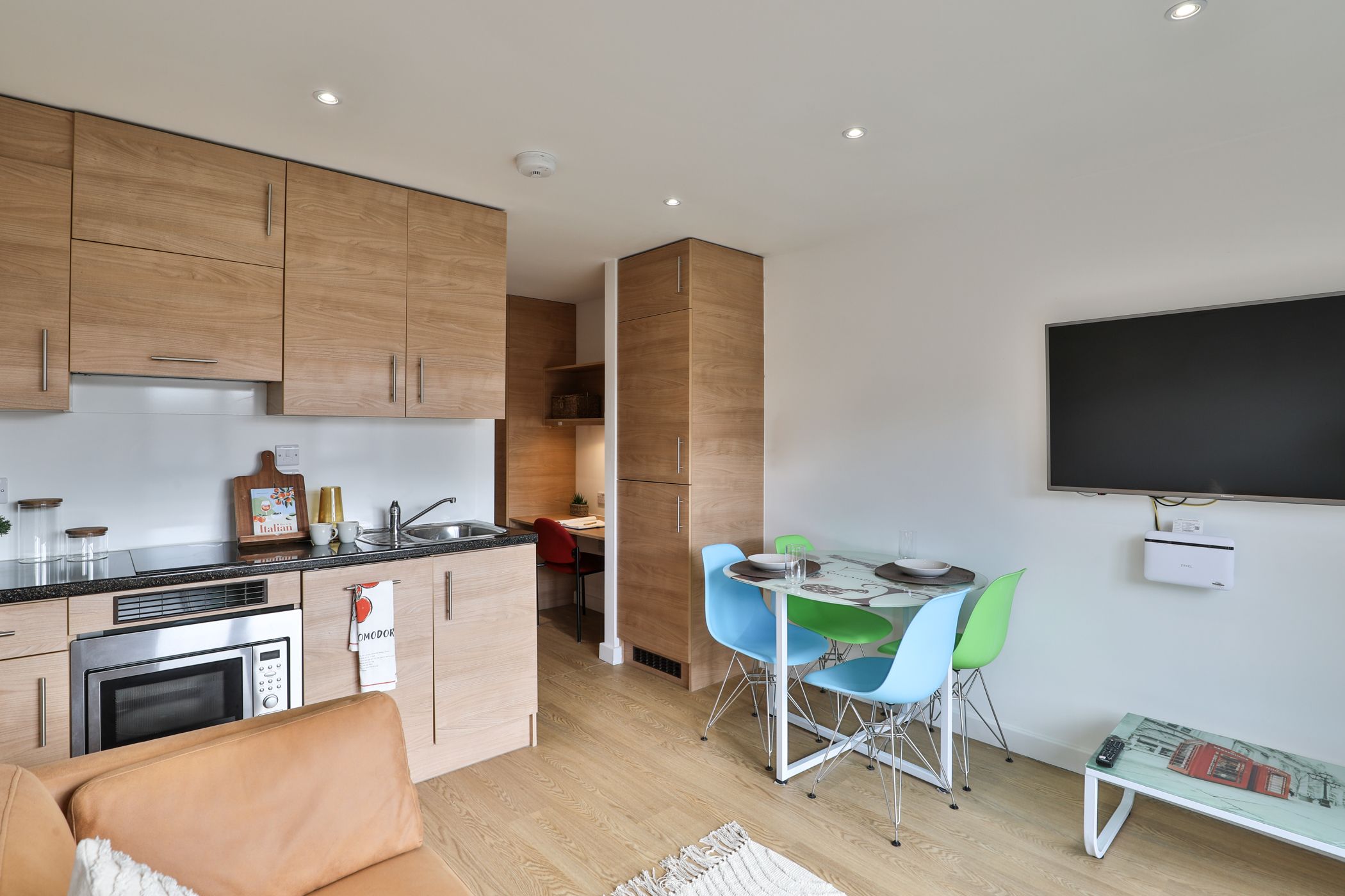 Kitchen-Lounge-Tatton-House-1-of-51.jpg